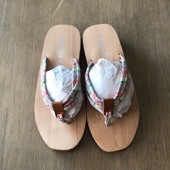 Rocket Dog Women Flip Flop - Picture 4 of 7